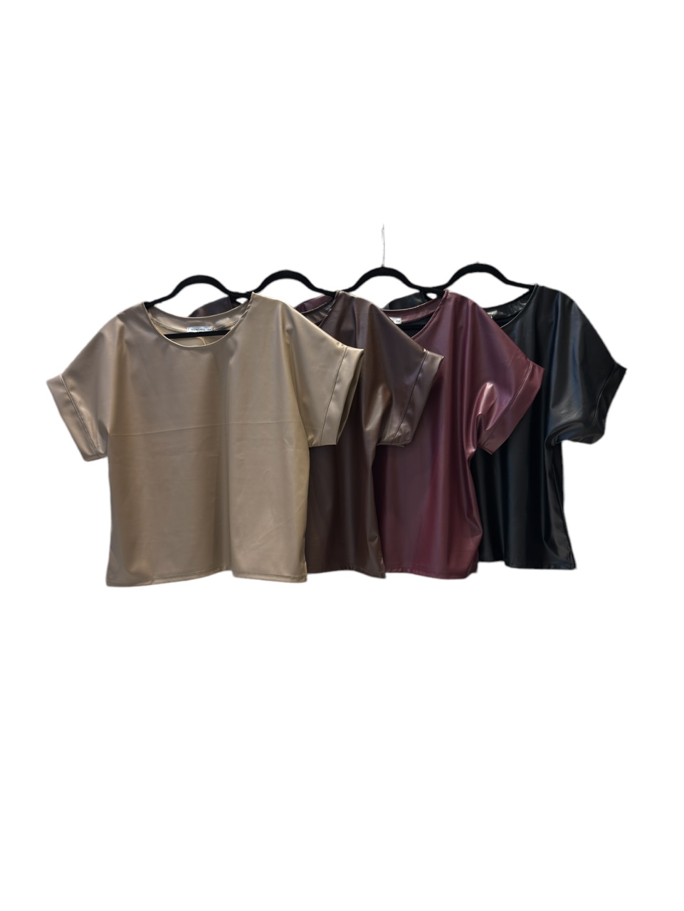 REMERA CUERINA 2468